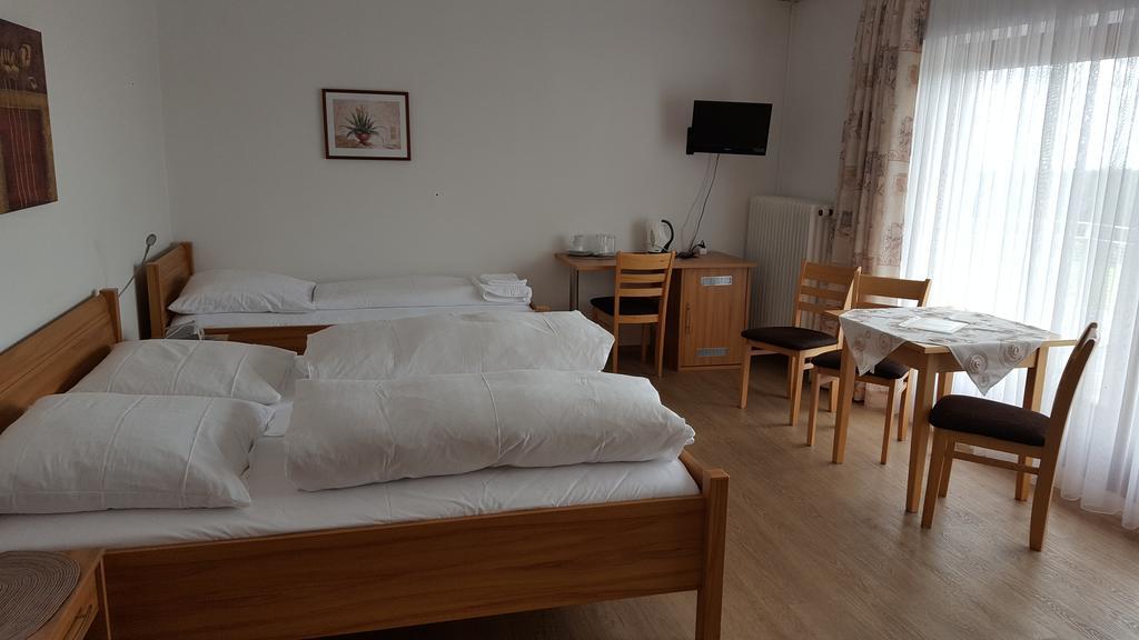 Hotel Landgasthof Hohenauer Hof Экстерьер фото